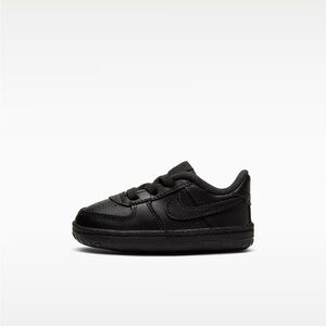 Nike Kids Black Low-Top Leather Sneaker